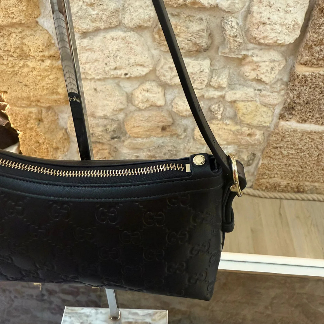 GUCCI – MITTLERE SCHULTERTASCHE MIT GG-EMBLEM