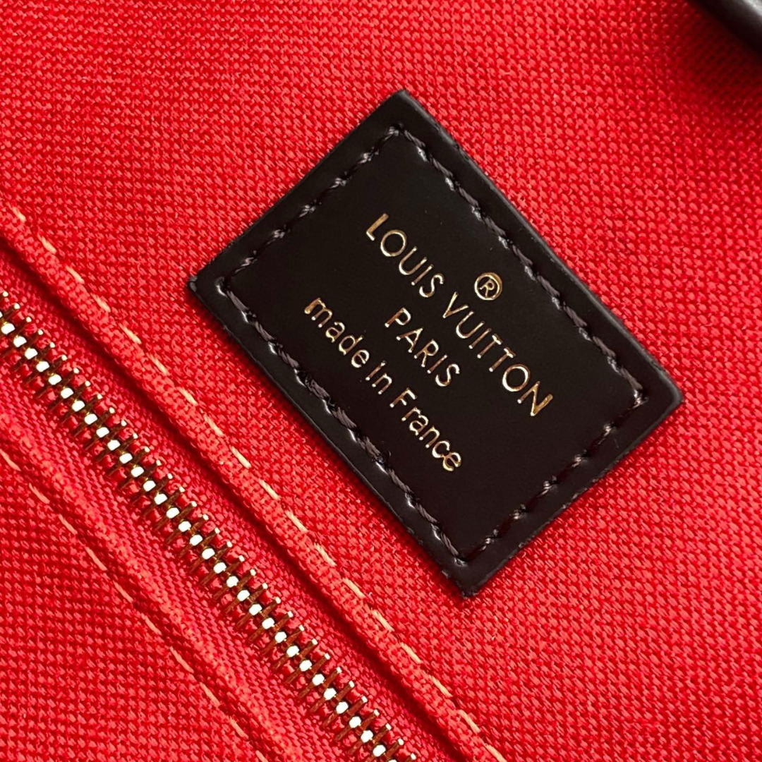 LOUIS VUITTON TRAGETASCHE
