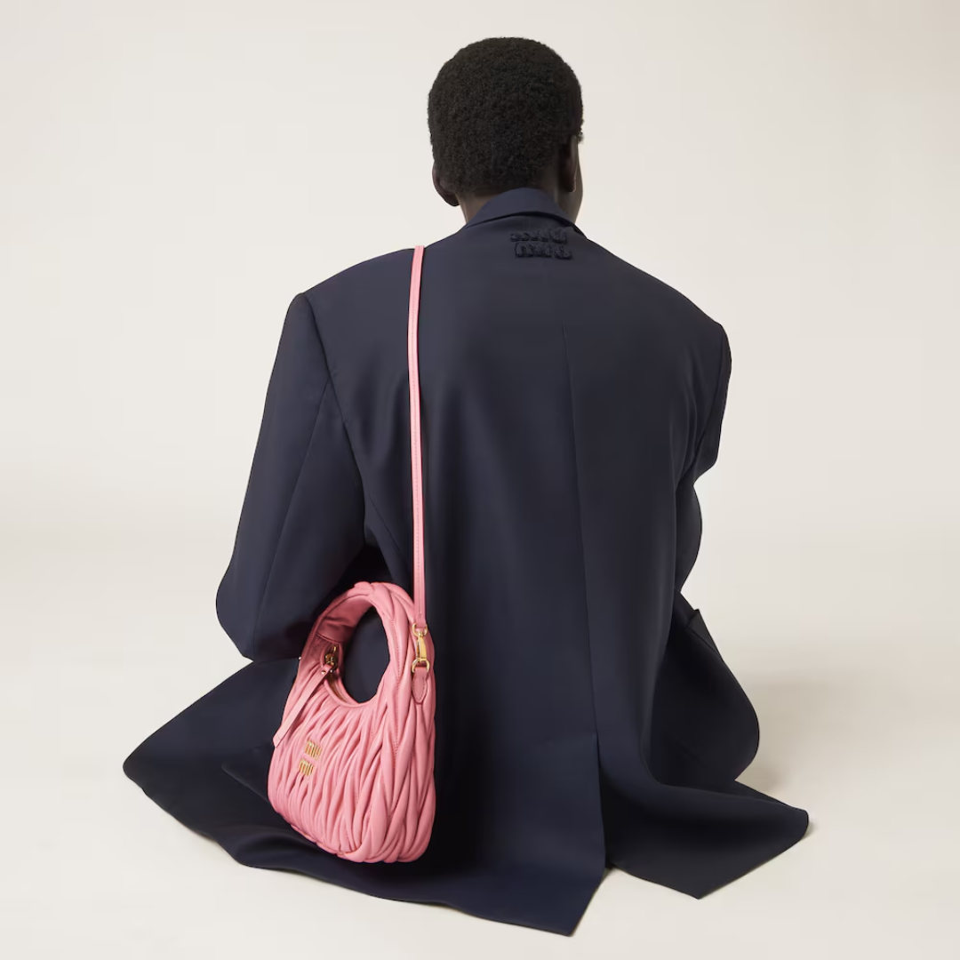 MIU MIU WANDER SCHULTERTASCHE AUS MATELASSÉ NAPPA LEDER