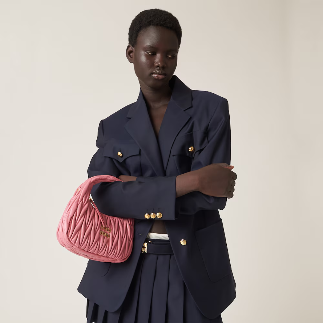 MIU MIU WANDER SCHULTERTASCHE AUS MATELASSÉ NAPPA LEDER