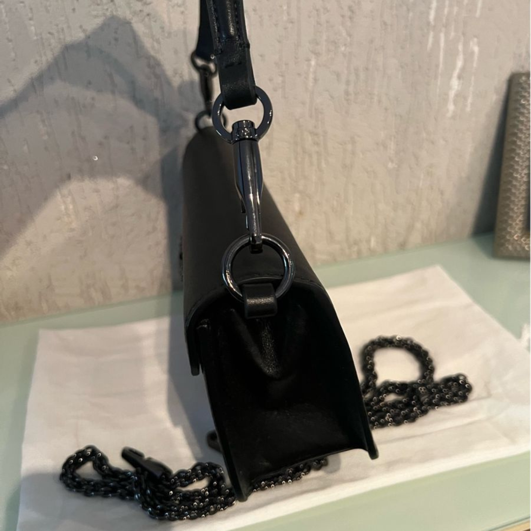 VALENTINO GARAVANI LOCÒ SMALL SCHULTERTASCHE MIT JEWEL LOGO