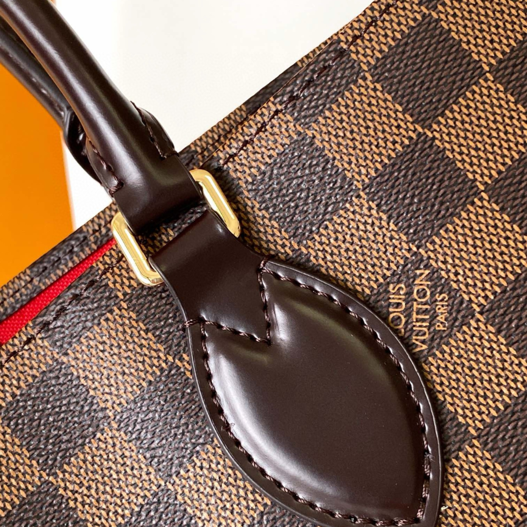 LOUIS VUITTON TRAGETASCHE