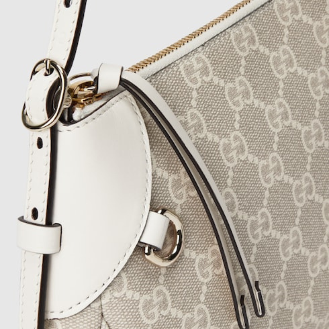 GUCCI – KLEINE SCHULTERTASCHE MIT GG-EMBLEM