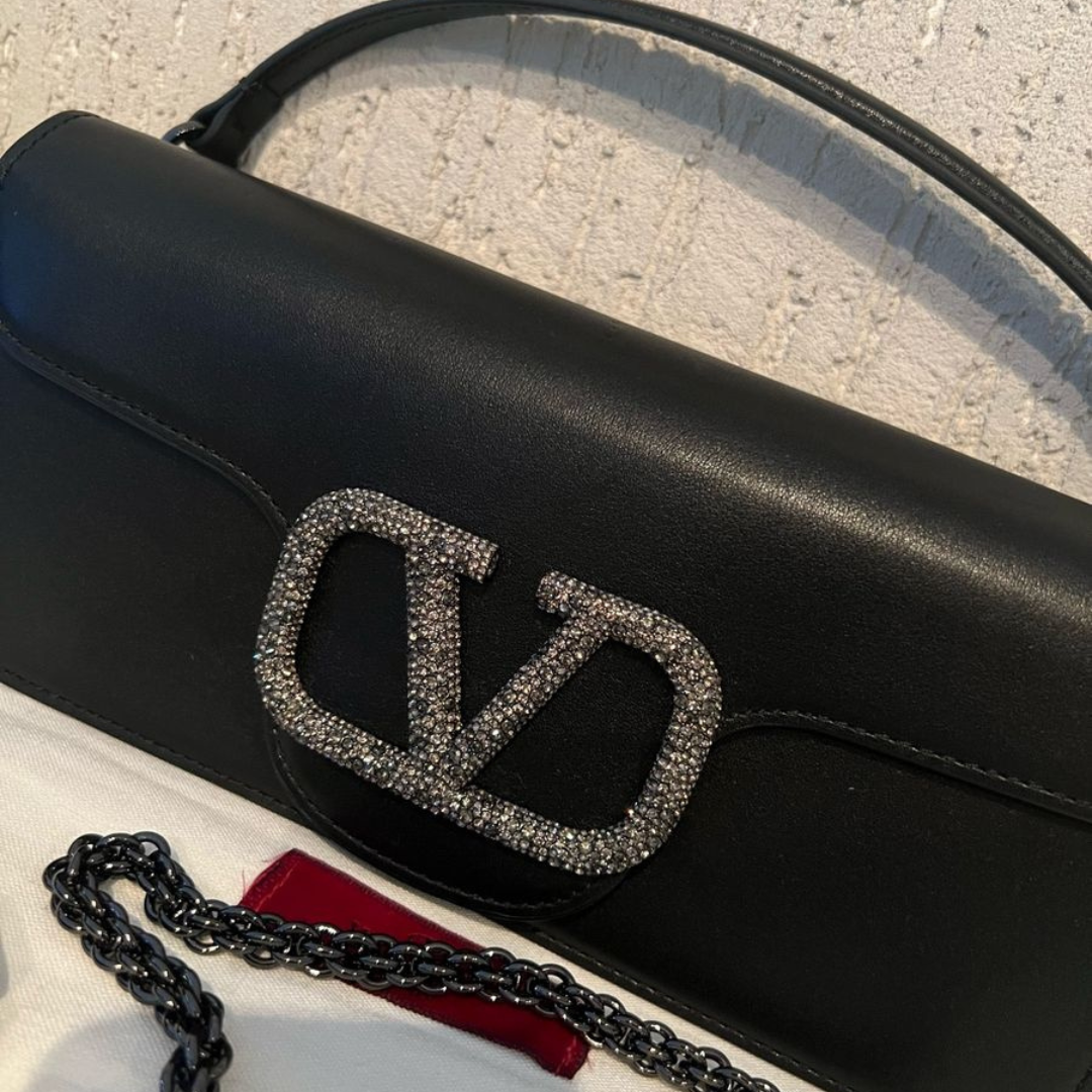 VALENTINO GARAVANI LOCÒ SMALL SCHULTERTASCHE MIT JEWEL LOGO