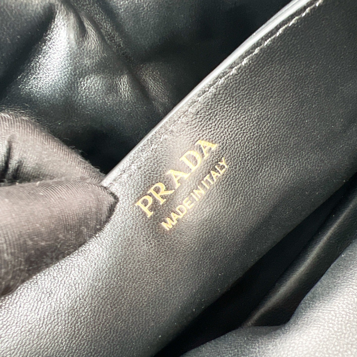 PRADA DADA SMALL HANDTASCHE AUS NAPPA LEDER
