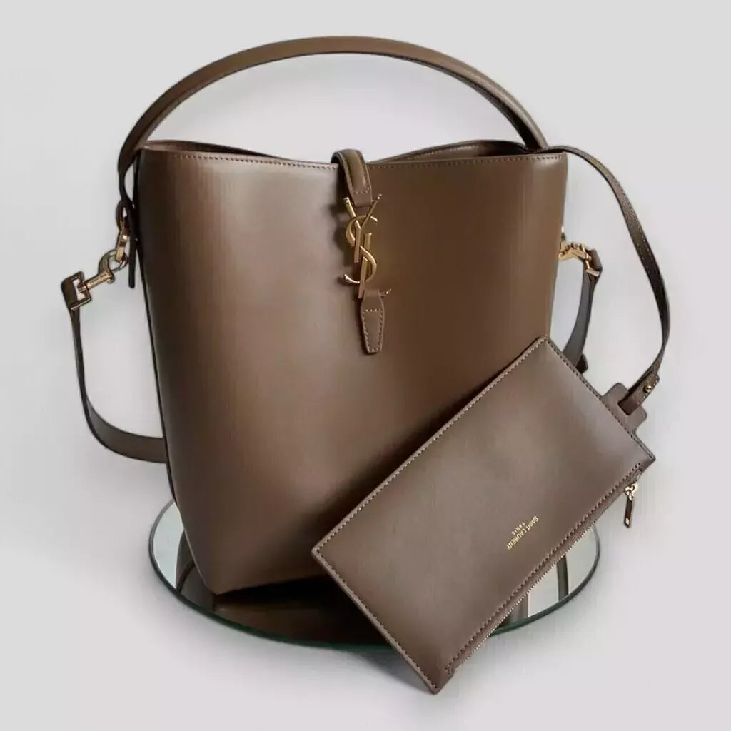 SAINT LAURENT LE 37 BEUTELTASCHE AUS GLÄNZENDEM LEDER