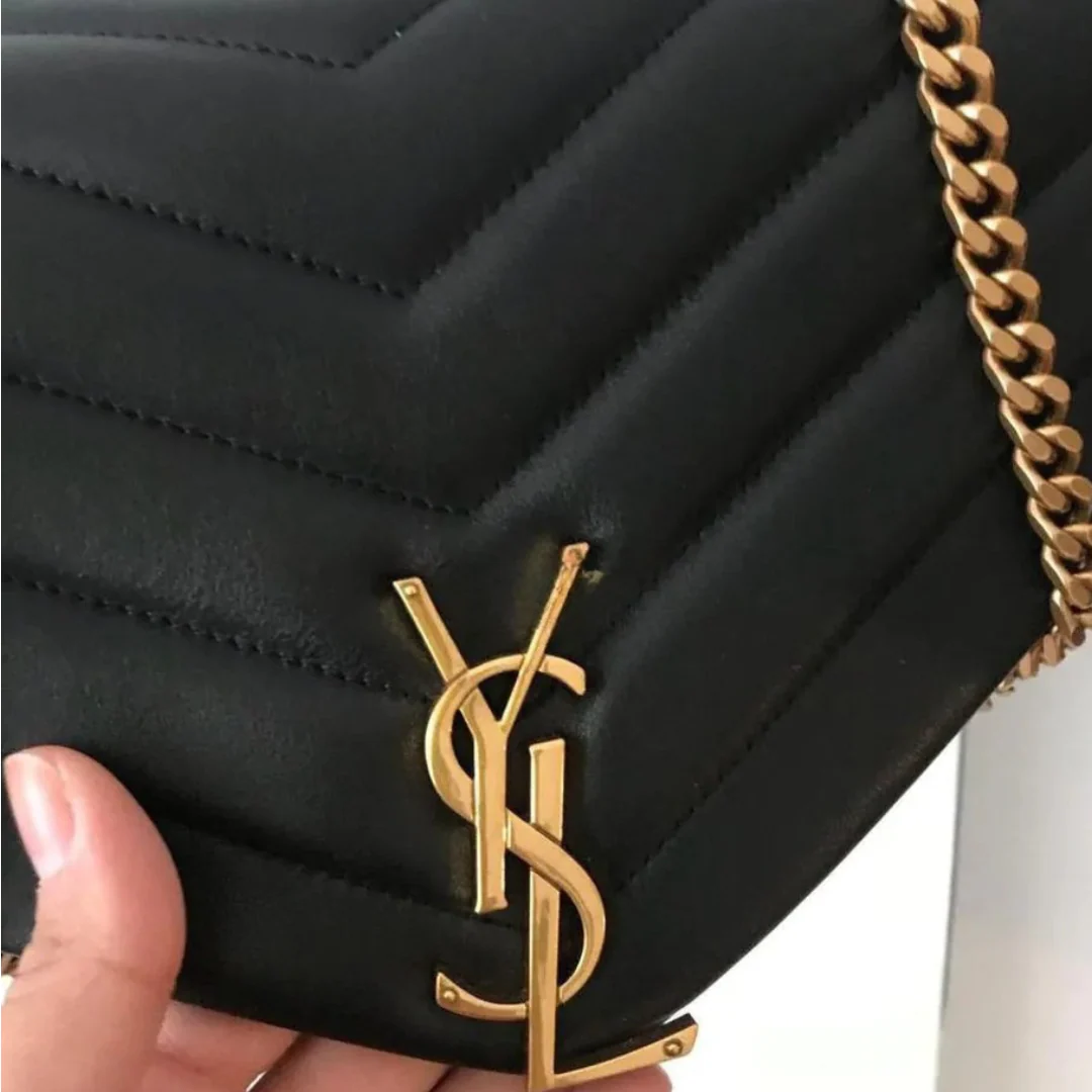 SAINT LAURENT LOULOU KLEINE STEPPTASCHE