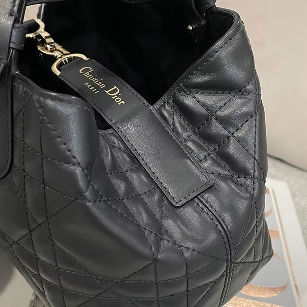 DIOR MITTELGROSSE HANDTASCHE
